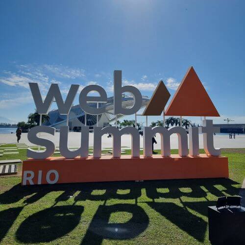 Podcast Interview with What does a (remote) global workforce mean for a